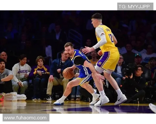 2003年湖人与76人对决回顾:传奇球队的巅峰对抗与精彩瞬间