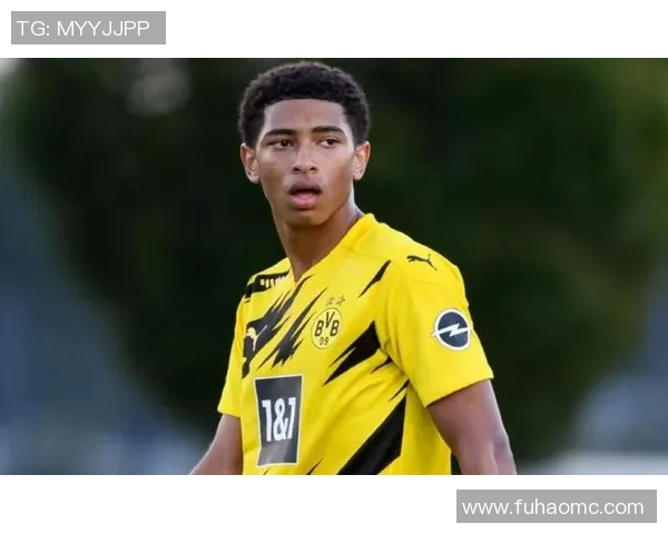 哈维西蒙斯的崛起之路:从年轻天才到足球界新星的精彩历程 哈维西蒙斯的崛起之路:从年轻天才到足球界新星的精彩历程