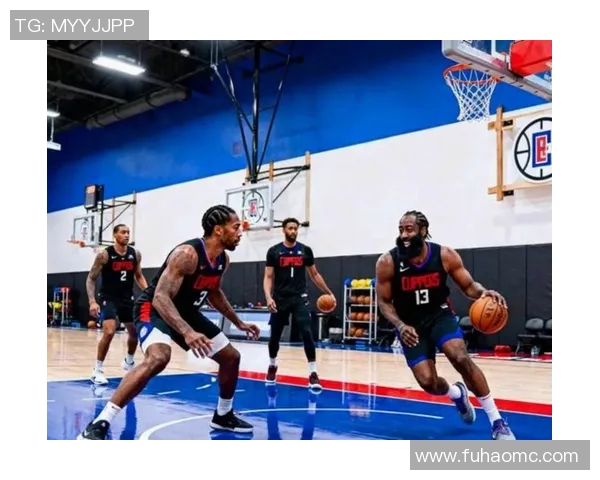 火箭队与快船队三加一精彩对决引发球迷热议与期待 火箭队与快船队三加一精彩对决引发球迷热议与期待